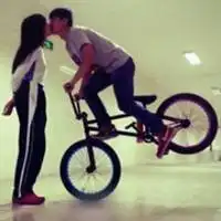 蓝色校服的头像无论男女情侣都要越多越好超过50个悬赏翻倍