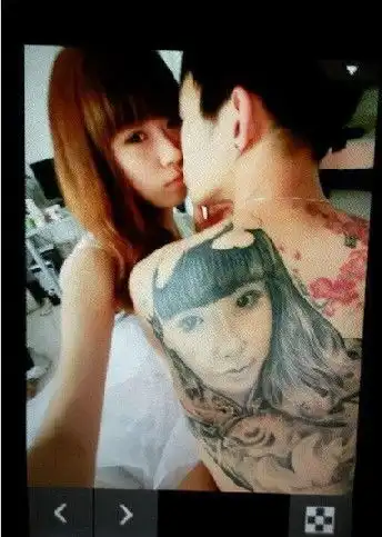 男子将女友脸庞纹背上网友下个女友得气死