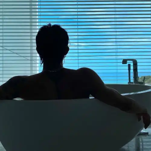 文艺小众男生头像