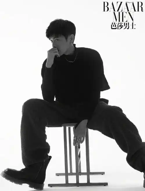 12.9时尚李承铉林更新张若昀芭莎男士十二月蛰伏封面