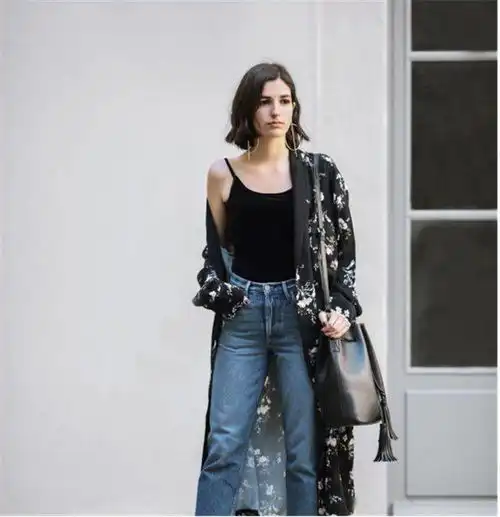 别这样穿防晒衣了,很土瞧瞧下面这几种穿法,清爽又洋气