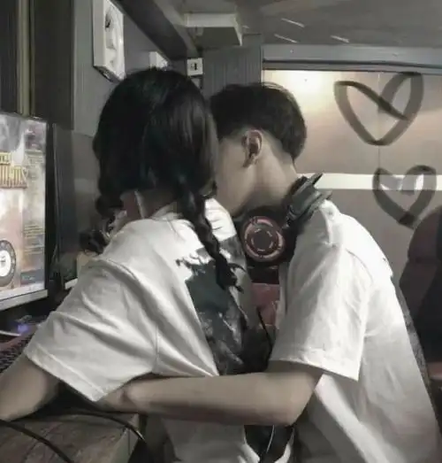 热恋期,女生别光亲亲,男生更期待你这么做,小姐姐赶紧get起来