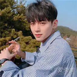 2019最新发型短发男2019年流行男士发型学生