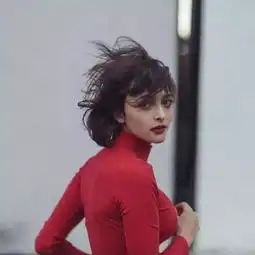 最美网红体重大揭秘,林小宅李子柒70斤,夏夏是小短腿,混血真人芭比也太逆天了吧李子柒夏夏身材