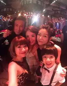 林依晨终于穿对礼服了这样腿长看起来两米八