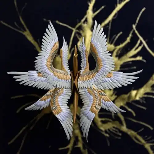 一张破纸卖上万元猛男耗时三年折出1000只纸鹤,网友一文不值