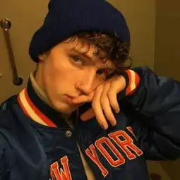 微信头像欧美范高傲男2018最新表面星光璀璨背后乌烟瘴气