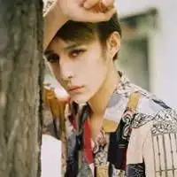 95后奶油小生qq头像