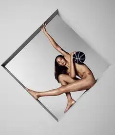 24位体坛名将全裸写真女星腹肌翘臀pk猛男