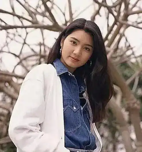 难怪蔡少芬人间清醒,看她的闺蜜陈法蓉和洪欣就明白了