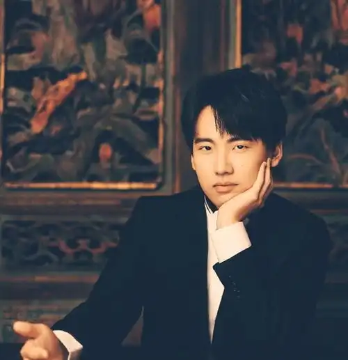 郭麒麟装不下去的人设