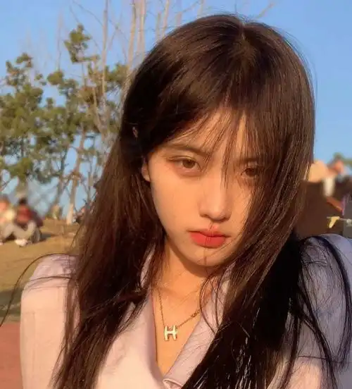 ins超酷的女生头像