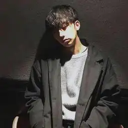 求一张男生情头