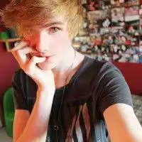 欧美非主流男生头像借我一个肩膀