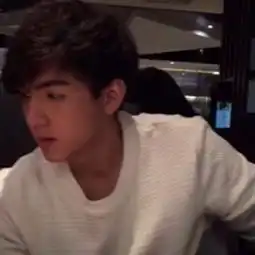 给朋友偷拍的原视频