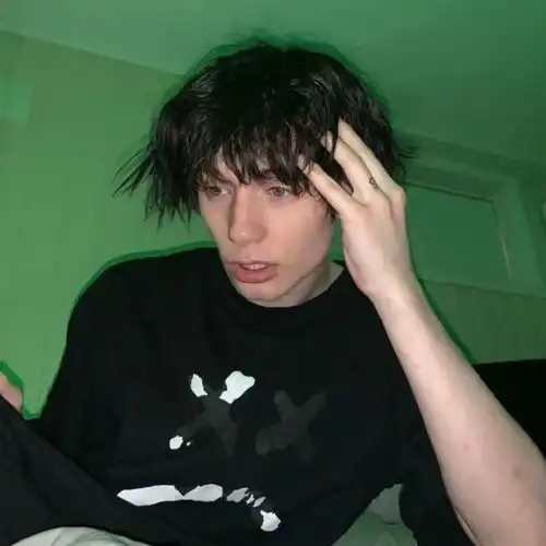 今日头像丨双十一过后的经济来源翻翻快递盒里的好评返现