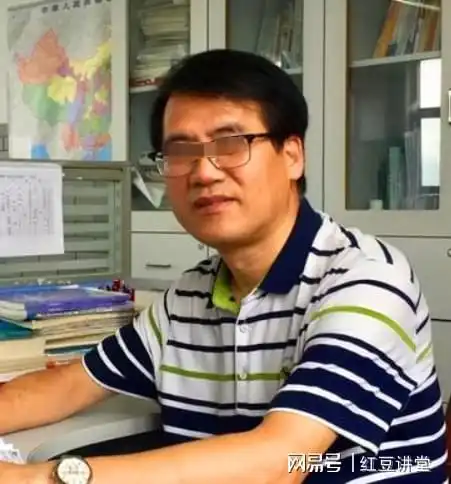 浙江男老师意外发现女学生长相酷似亡妻,鉴定后,结果让他当场愣住