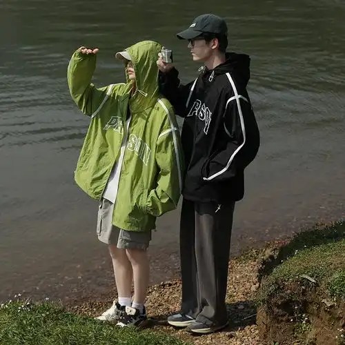 这件防晒衣太赞了凉感面料超薄超轻,男女都能穿,一件才79元