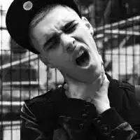 带着我要你哭着求我的男生头像