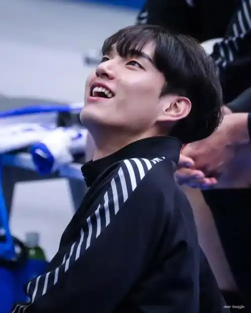 韩排球男神林成振神似金秀贤,虏获无数芳心网曝已有男友迷妹心碎