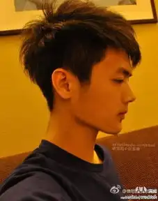 我留什么发型好看染什么颜色的头发好看