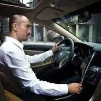 开车头像男侧面头像微信头像图片大全