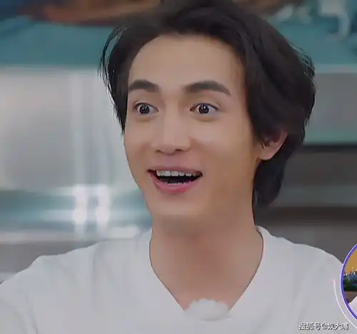 黄皓快成过去式萧亚轩放话不希望时刻保持联系,小男友反应让人疼