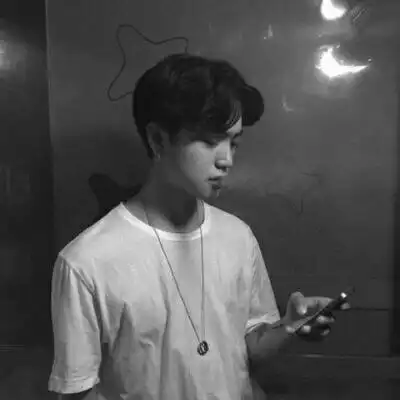 有个性酷一点的男生微信头像最新一个人过干净利落更洒脱