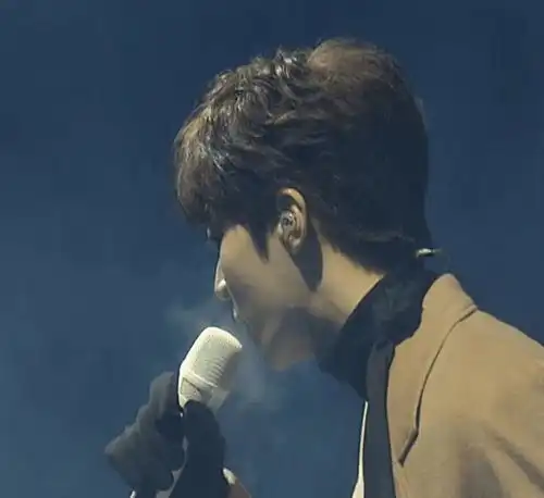 北京卫视官宣不愧是冰雪盛典最冷跨年,陈立农演唱出加湿器效果