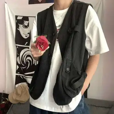 宋知意ins高冷成熟真人男生头像