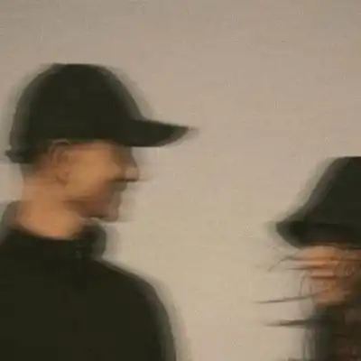 我们都在奔赴不同的人生微信头像我要个性网