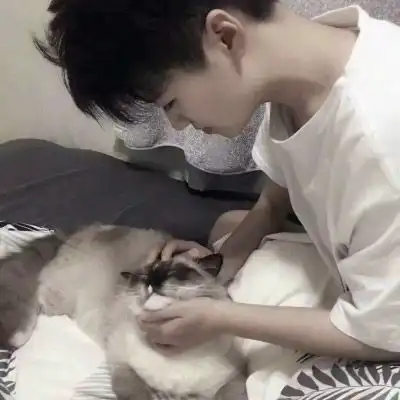 干净阳光的男生头像高清但见故人踏花返