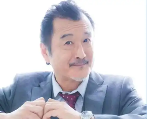 2019年票选日本爆红男演员top10出炉,贺来贤人第二,第一竟然是他