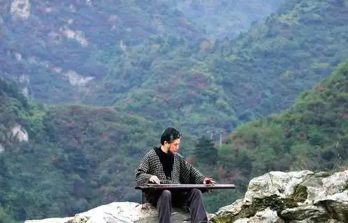 终南山隐士不是最多的,美国一个村几万人,男女老少都是隐士
