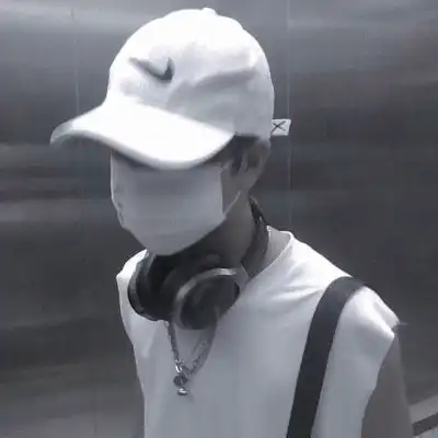 男生头像戴帽子遮脸要酷散落在烟头上的阳光