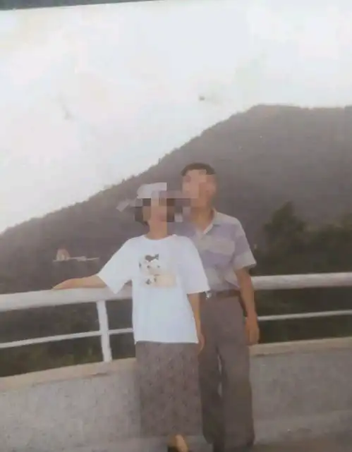 杭州28岁男子刚结婚,现在母亲身体不好,还要照顾弟弟怎么办