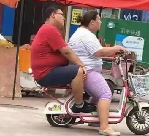 场面一度非常尴尬,哈哈哈哈哈哈哈哈哈哈哈哈