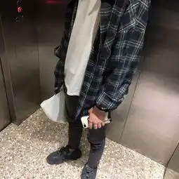 大学里不玩潮流的男生都怎么穿