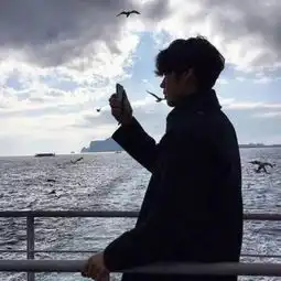 2018最新版qq头像男生帅气冷酷帅气带点伤感的男生个性头像