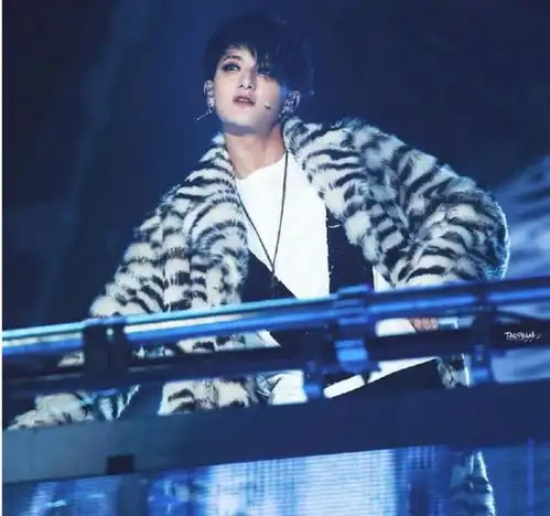 谢霆锋批评小鲜肉浓妆艳抹,缺少男性荷尔蒙,蔡徐坤鹿晗等中枪