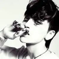 求惊悚qq头像...我没精神分裂..速求