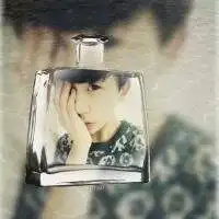 微信头像画中画女生带字伤感微信头像图片大全