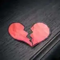 人心被掏空的图片心被掏空的图片一个人