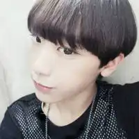 时尚潮流男生带字头像2017最新版本小清新