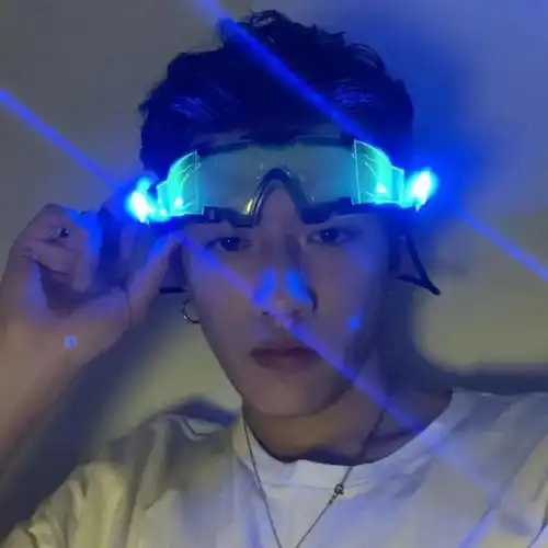 头像丨我可以照顾你吗人间