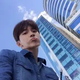 2018最新精选男生微博头像好看帅气又年轻好时光就为你一人