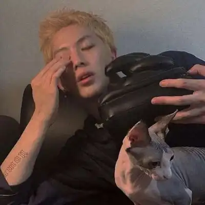 苏瓷成熟高冷男头个性高冷时男生头像我要个性网