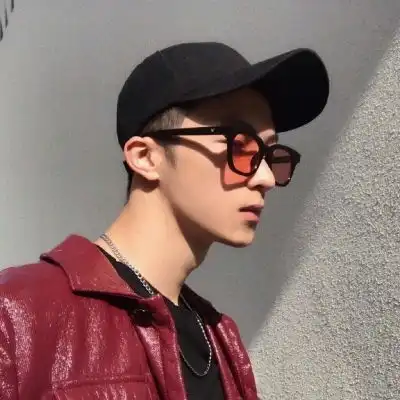 成熟小清新帅气男生头像