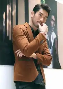 发型青春少年轻熟男与中年成熟男人,3大年龄层发型启示