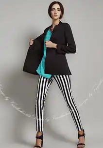 黑白条纹裤子配甚么上衣图片